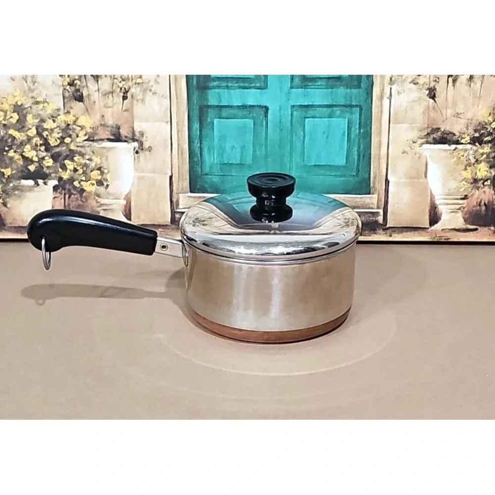 VTG Revere Ware 1-1/2 -88 Qt Sauce Pan  w/Lid Copper Clad Bottom Clinton IL USA